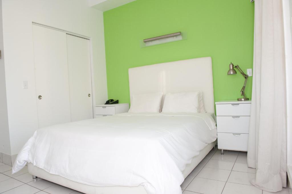 פרובידנס Hotel Dolce Villa מראה חיצוני תמונה