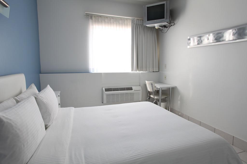 פרובידנס Hotel Dolce Villa מראה חיצוני תמונה